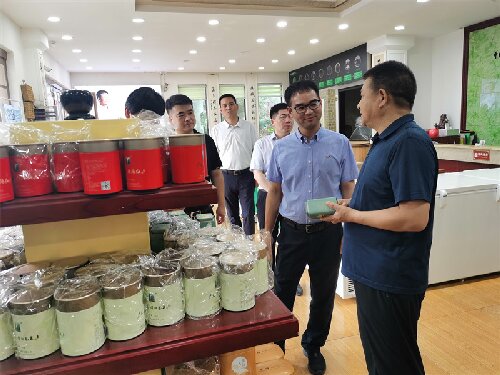 2023年7月13日，中國郵政集團公司河南省分公司夏總一行蒞臨廣義茶印象園參觀指導，給予我司發展高度評價